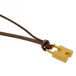 Pre Owned Hermes 2000 "Premiers Pas Dans Le Siècle" Cadena Charm Padlock