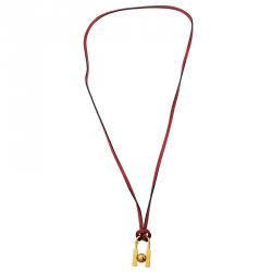 Pre Owned Hermès 2001 L'Homme Peut Embellir La Terre Padlock Gold Tone Pendant Necklace