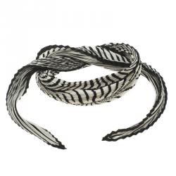 Pre Owned Hermes Monochrome Printed Plisse Silk Diamond Scarf