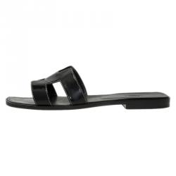 مملوكة مسبقًا Hermes Black Leather Oran Flat Sandals Size 40.5