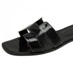 مملوكة مسبقًا Hermes Black Leather Oran Flat Sandals Size 40.5