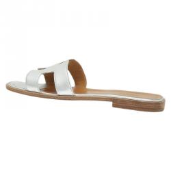 Hermes Metallic Silver Leather Oran Flat Sandals Size 40.5