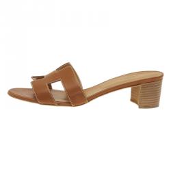 مملوكة مسبقًا Hermes Brown Leather Oasis Slides Size 39