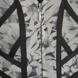 Pre Owned فستان هيرفي ليجي زارا بانتدج رصاصي طباعة موردة بسحاب أمامي S