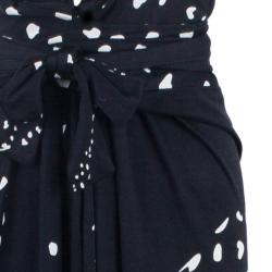 Pre Owned فستان عيسى لندن أحادي اللون بحمالات للرقبة ماكسي M