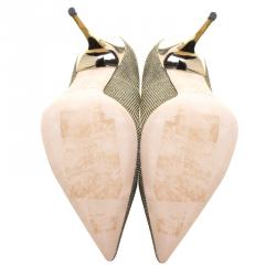 مملوكة مسبقًا حذاء كعب عالي جيمي تشو آبيل لامي ذهبي مقدمة مدببة مقاس 40.5