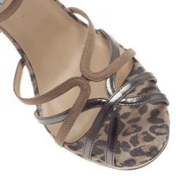 Pre Owned صندل جيمي تشو فلوريدا جلد سويدي ميتالك بيج ونقشة الفهد مقاس 39.5