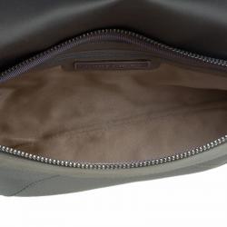 مملوكة مسبقًا Jimmy Choo Grey Satin Carissa Clutch
