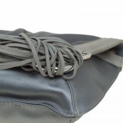 مملوكة مسبقًا Jimmy Choo Grey Satin Carissa Clutch