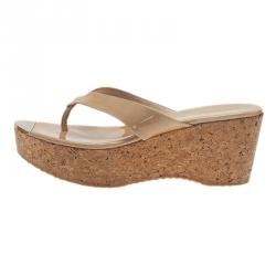 مملوكة مسبقًا Jimmy Choo Beige Patent Leather Pathos Thong Cork Wedge Slides 41