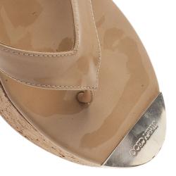 مملوكة مسبقًا Jimmy Choo Beige Patent Leather Pathos Thong Cork Wedge Slides 41