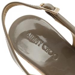 مملوكة مسبقًا صندل جيمي تشو بروفا جلد رمادي لامع بحزام خلفي للكاحل كعب فيلين روكي مقاس 38