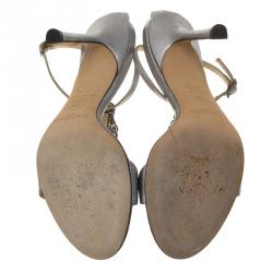 Pre Owned صندل جيمي تشو بسيور للكاحل وسلسلة جلد رصاصي ميتالك مقاس 37.5