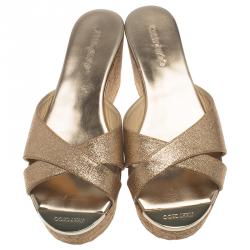 مملوكة مسبقًا صندل سلايد جيمي تشو بريما نعل روكي فيلين قماش غليتر ذهبي مقاس 38.5