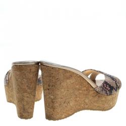 Pre Owned صندل سلايد جيمي تشو بيرفيوم جلد بني نقشة الثعبان كعب روكي فينيل مقاس 39