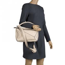 Pre Owned حقيبة كتف لويفي بازل جلد بيج