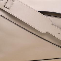 Pre Owned حقيبة كتف لويفي بازل جلد بيج