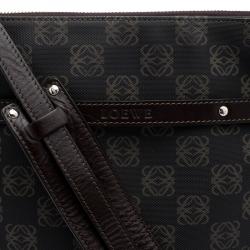 Pre Owned حقيبة كروس لويفي لوغوس إنغرام جلد وفينيل بنية داكنة 