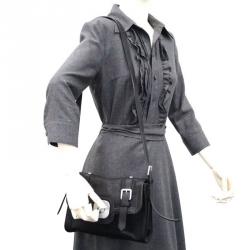 Pre Owned Longchamp Black Textured Leather Crossbody bag