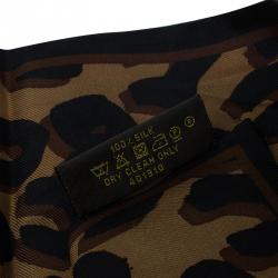 مملوكة مسبقًا وشاح لوي فيتون حرير بني بنقشة الفهد 