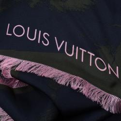 مملوكة مسبقًا وشاح لوي فيتون كاريه أرتي أزرق كحلي نقوش أزهار حرير مربع