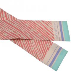 Pre Owned بندانة لوي فيتون ألمازينغ حرير أزرق وأبيض ووردي فاتح