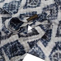 مملوكة مسبقًا Louis Vuitton Blue Ikat Silk Scarf