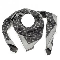 مملوكة مسبقًا Louis Vuitton Black Monogram Denim Shawl