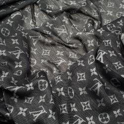 مملوكة مسبقًا Louis Vuitton Black Monogram Denim Shawl
