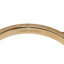 Pre Owned Louis Vuitton Gimme A Clue Gold Tone Bangle Bracelet