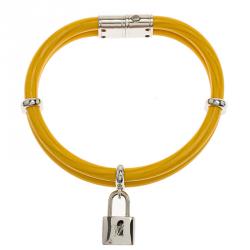 مملوكة مسبقًا سوار لوي فيتون كيب إت توايس بدلاية قفل جلد أصفر مقاس 17 سم