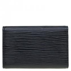 مملوكة مسبقًا Louis Vuitton Black Epi Leather 4 Keys Holder