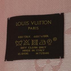 مملوكة مسبقًا Louis Vuitton Pink Monogram Denim Shawl