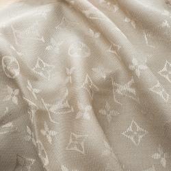 Pre Owned Louis Vuitton Beige Monogram Silk and Wool Shawl