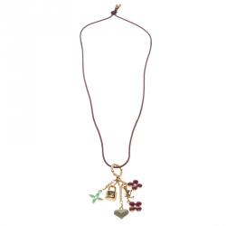 مملوكة مسبقًا قلادة لوي فيتون سويت دلايات مونوغرامية عنابي