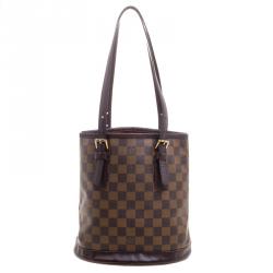 مملوكة مسبقًا Louis Vuitton Damier Ebene Marais Bucket Bag w/ Accessory Pochette