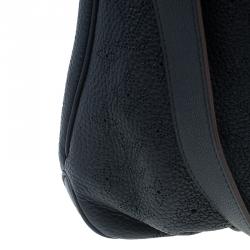 مملوكة مسبقًا Louis Vuitton Black Monogram Mahina Leather Selene MM