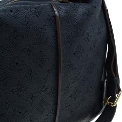 مملوكة مسبقًا Louis Vuitton Black Monogram Mahina Leather Selene MM