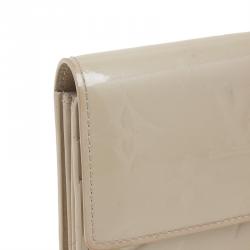Pre Owned Louis Vuitton Citrine Monogram Vernis Sarah Wallet