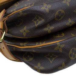 Pre Owned Louis Vuitton Monogram Canvas Saumur Messenger 30 Bag