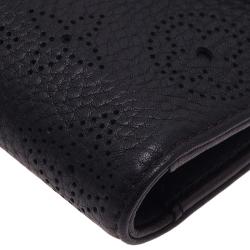 مملوكة مسبقًا  محفظة كونتينيتال لوي فيتون أميليا جلد أسود بقلاب