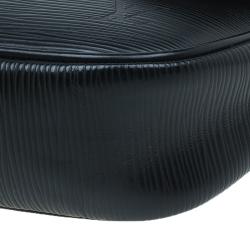 مملوكة مسبقًا Louis Vuitton Black Epi Leather Montaigne Clutch Bag