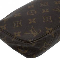 مملوكة مسبقًا Louis Vuitton Monogram Canvas Pochette Accessoires 