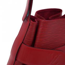 مملوكة مسبقًا Louis Vuitton Red Epi Leather Satchel