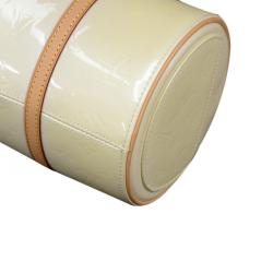 مملوكة مسبقًا Louis Vuitton Perle Monogram Vernis Bedford Bag