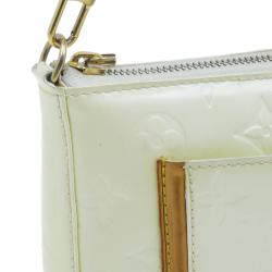 مملوكة مسبقًا Louis Vuitton Cream Monogram Vernis Mallory Square Bag