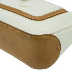 مملوكة مسبقًا Louis Vuitton Cream Monogram Vernis Mallory Square Bag