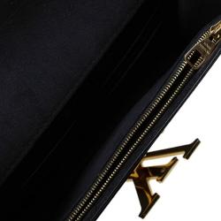 مملوكة مسبقًا Louis Vuitton Black Leather Chain Louise GM Bag