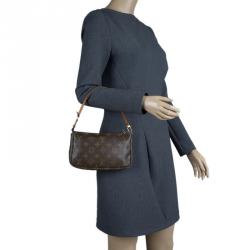 Pre Owned Louis Vuitton Monogram Canvas Pochette Accessoires