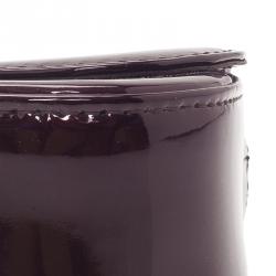 مملوكة مسبقًا Louis Vuitton Amarante Patent Leather Sobe Clutch